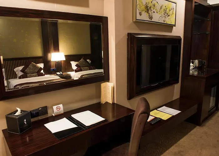 Royale Signature Hotel